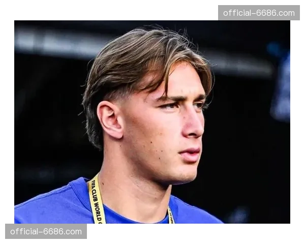 西班牙人埃斯波西托过人成功率百分百，中场突破亮点