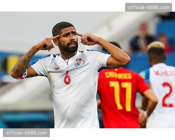 戈麦斯六次关键扑救力保球门，沃特福德门神延续白鹿巷情缘